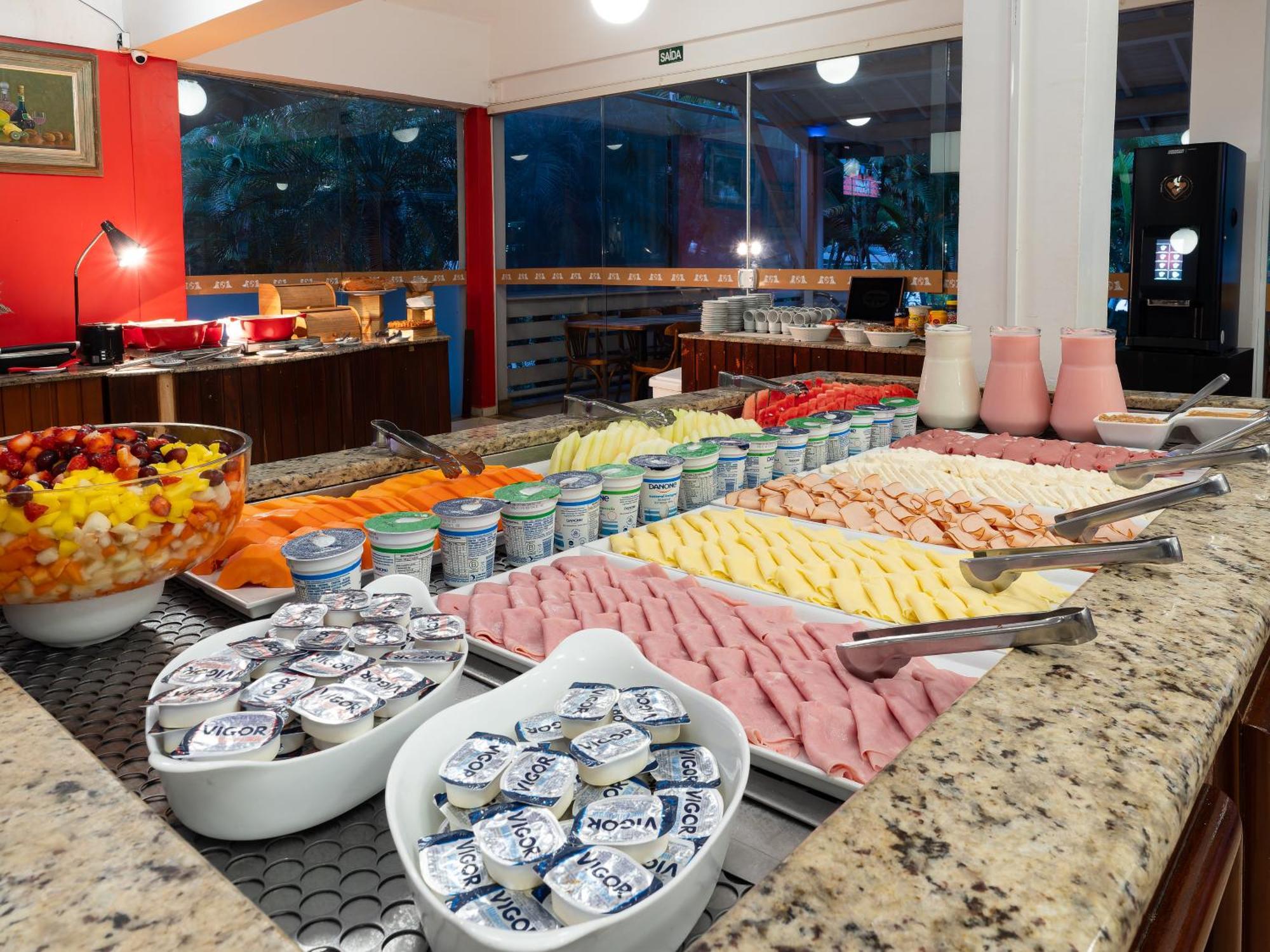 Carlton Suites リメイラ エクステリア 写真